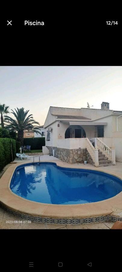 Acogedora Casa Con Piscina Villa ตอร์เรเวียคา ภายนอก รูปภาพ